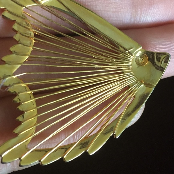 Vintage BEST Fish Pendant - Picture 4 of 9